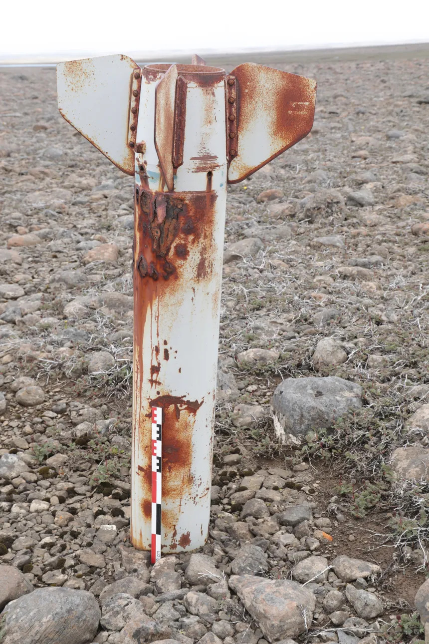 Morceau de fusée Fusov m100 du nom de la mission Franco-Russe sur les îles Kerguelen, dans les années 70/80 